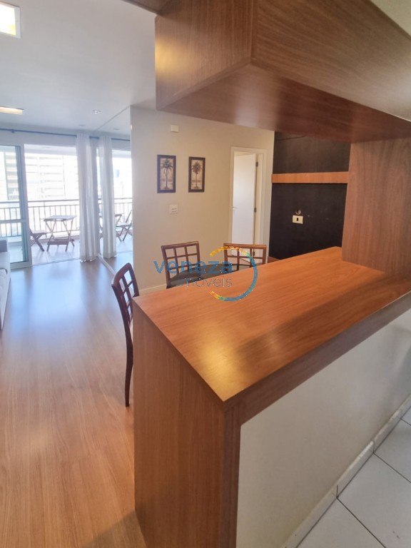 Apartamento para locação no bairro Gleba Palhano de Londrina com 76.68m<sup>2</sup> útil, 3 quartos, 1 vaga de garagem