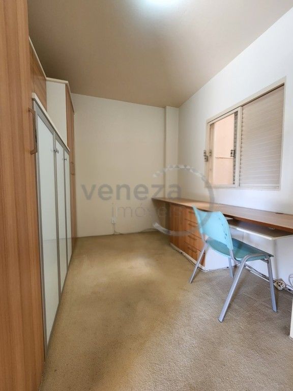 Apartamento à venda no bairro Centro de Londrina com 66.65m<sup>2</sup> útil, 2 quartos, 1 vaga de garagem