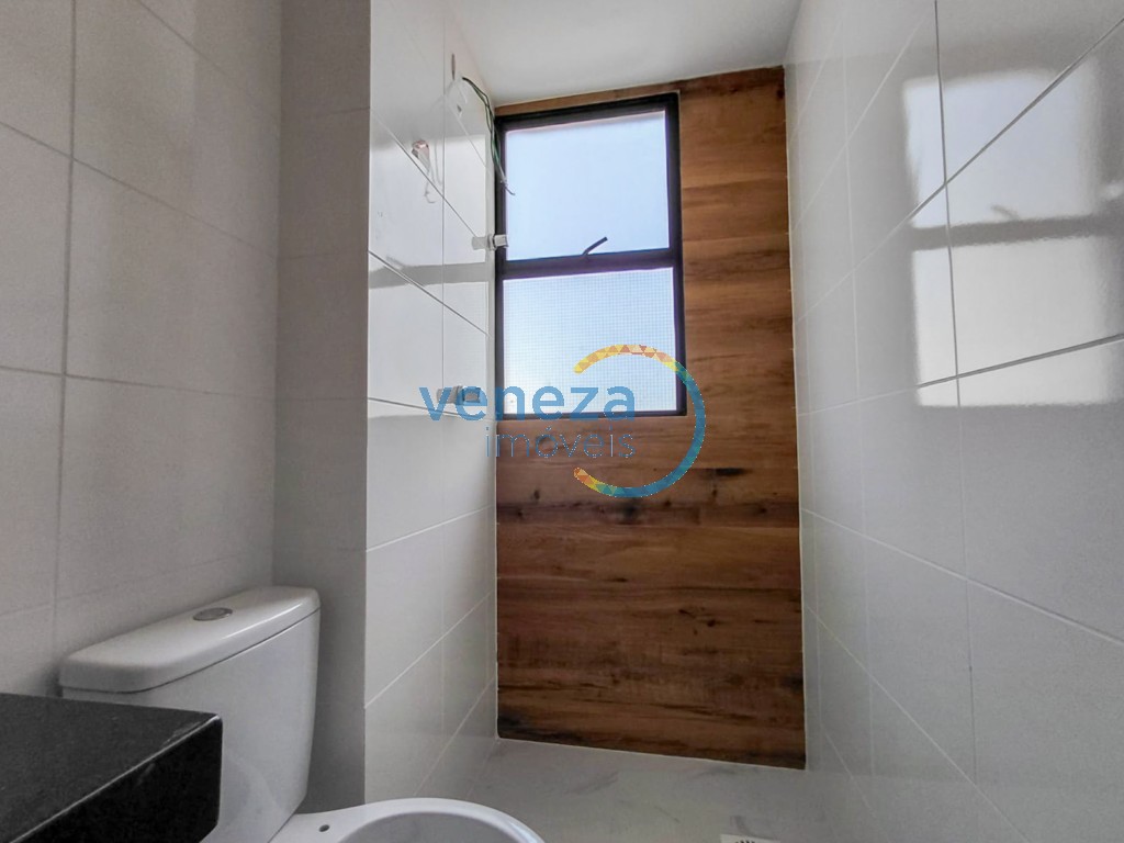 Apartamento à venda no bairro Jamaica de Londrina com 56.54m<sup>2</sup> útil, 2 quartos, 1 vaga de garagem