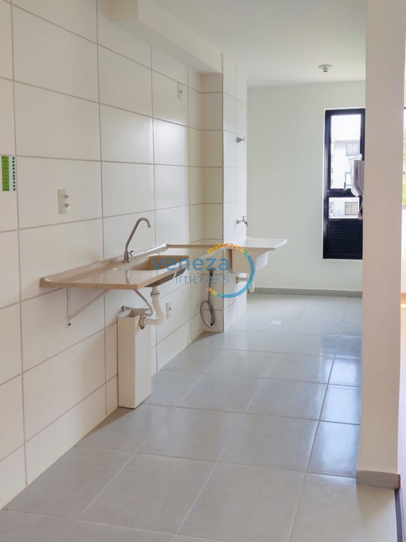 Apartamento à venda no bairro Maria Celina de Londrina com 48.96m<sup>2</sup> útil, 2 quartos, 1 vaga de garagem