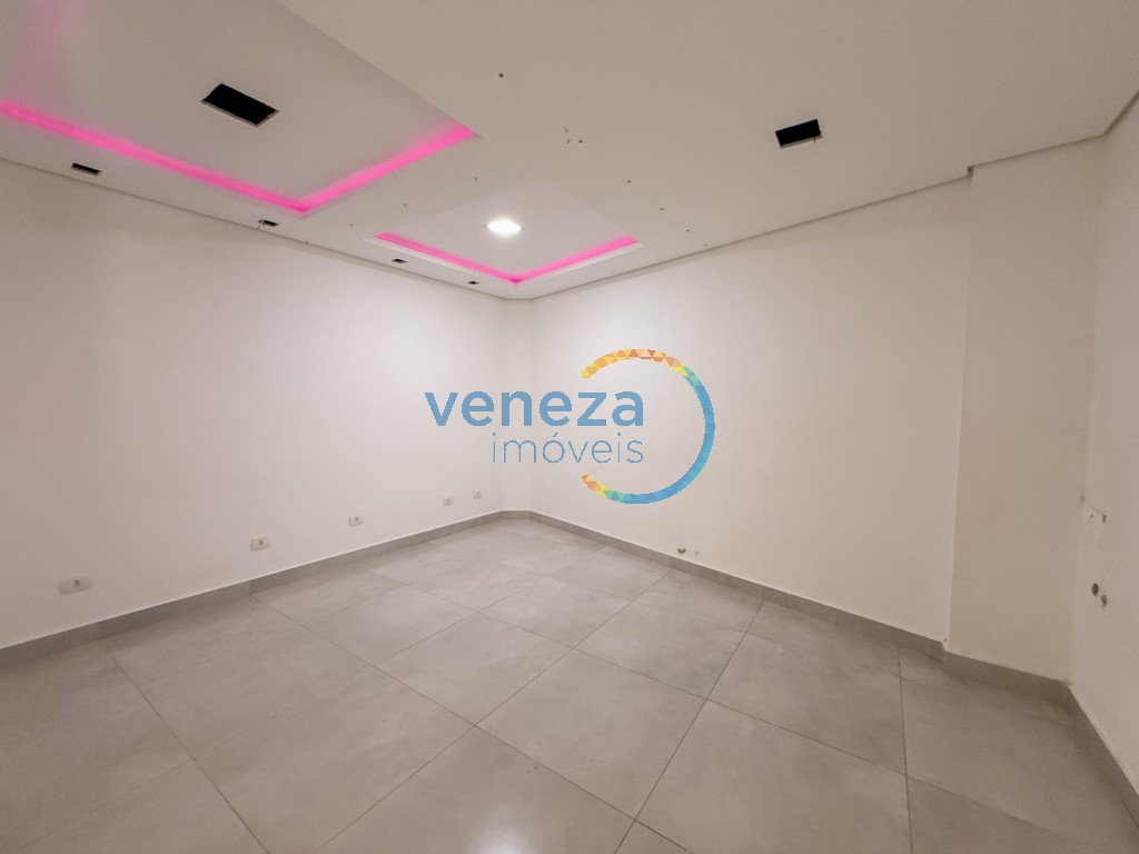 Casa Comercial à venda no bairro Centro de Londrina com 180m<sup>2</sup> útil, 4 vagas de garagem