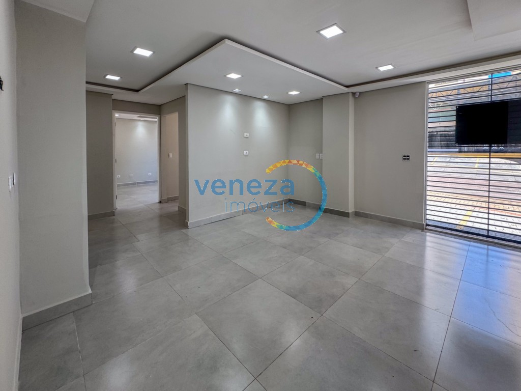 Casa Comercial à venda no bairro Centro de Londrina com 180m<sup>2</sup> útil, 4 vagas de garagem