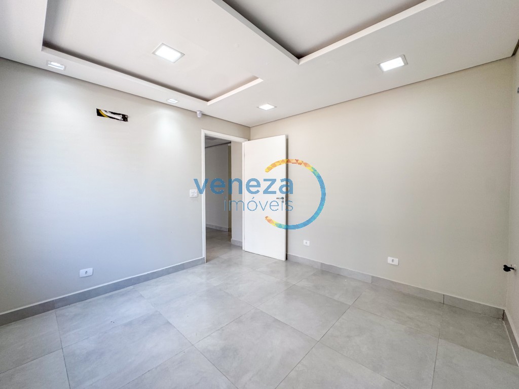 Casa Comercial à venda no bairro Centro de Londrina com 180m<sup>2</sup> útil, 4 vagas de garagem