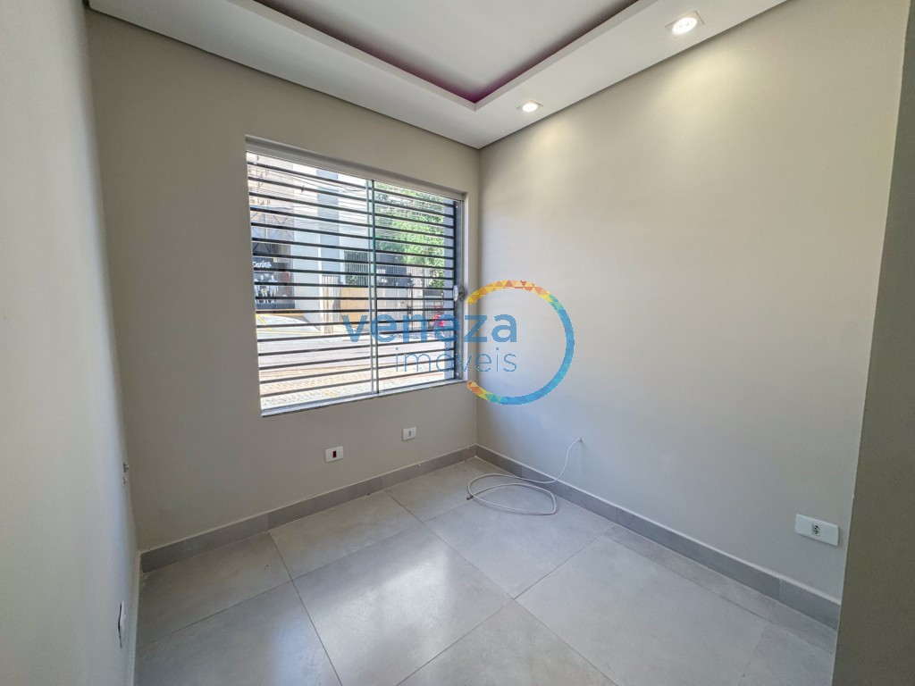 Casa Comercial à venda no bairro Centro de Londrina com 180m<sup>2</sup> útil, 4 vagas de garagem