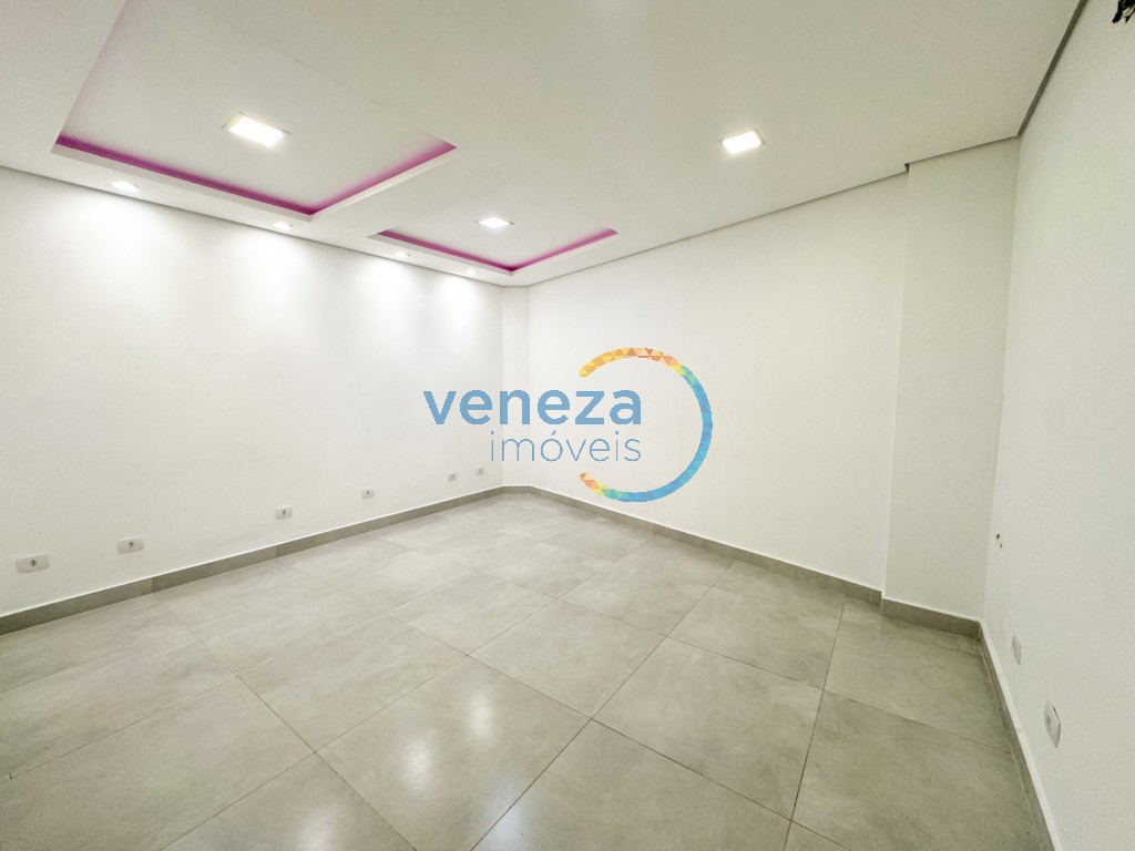 Casa Comercial à venda no bairro Centro de Londrina com 180m<sup>2</sup> útil, 4 vagas de garagem