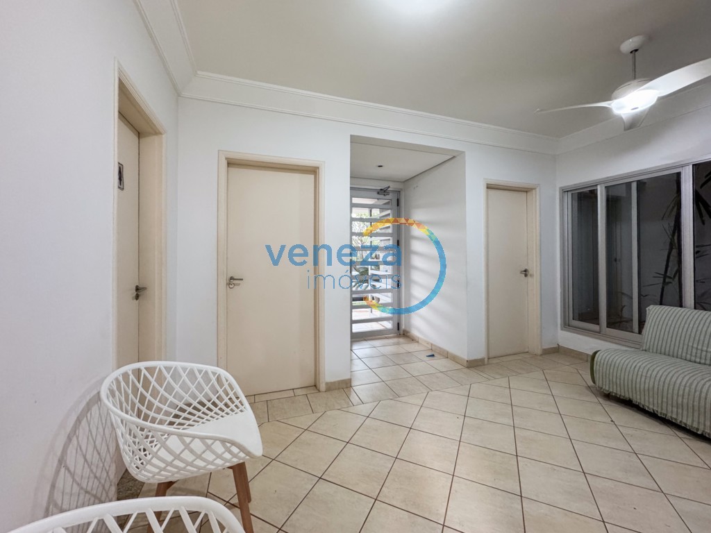 Prédio Comercial à venda no bairro Guanabara de Londrina com 141.79m<sup>2</sup> útil, 7 vagas de garagem