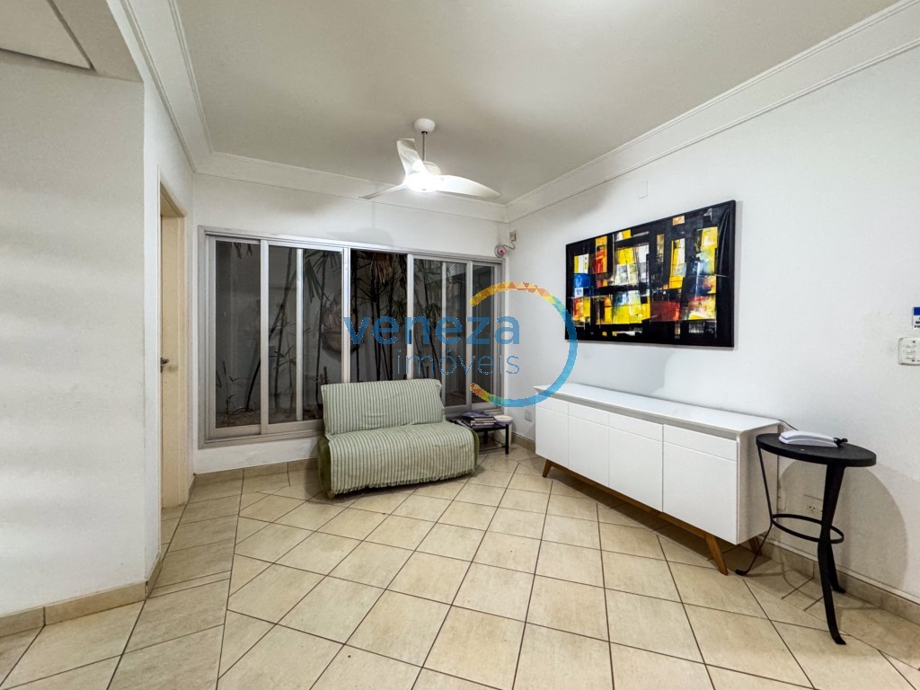 Prédio Comercial à venda no bairro Guanabara de Londrina com 141.79m<sup>2</sup> útil, 7 vagas de garagem