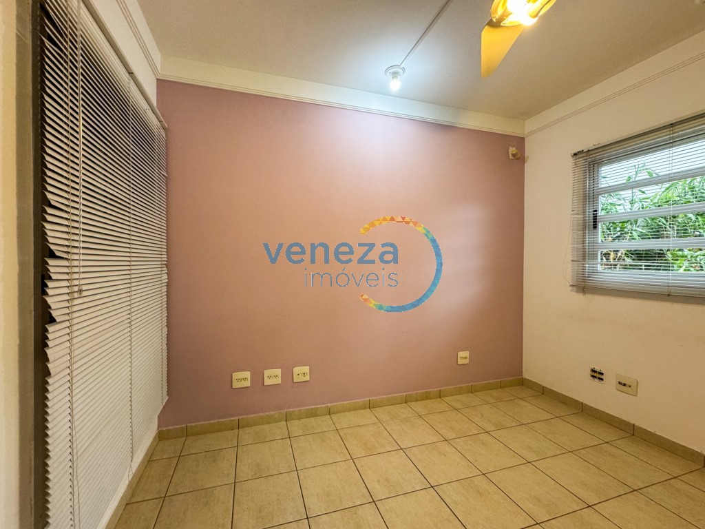 Prédio Comercial à venda no bairro Guanabara de Londrina com 141.79m<sup>2</sup> útil, 7 vagas de garagem