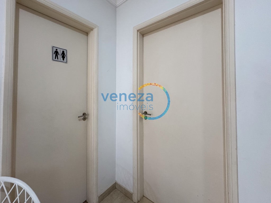 Prédio Comercial à venda no bairro Guanabara de Londrina com 141.79m<sup>2</sup> útil, 7 vagas de garagem