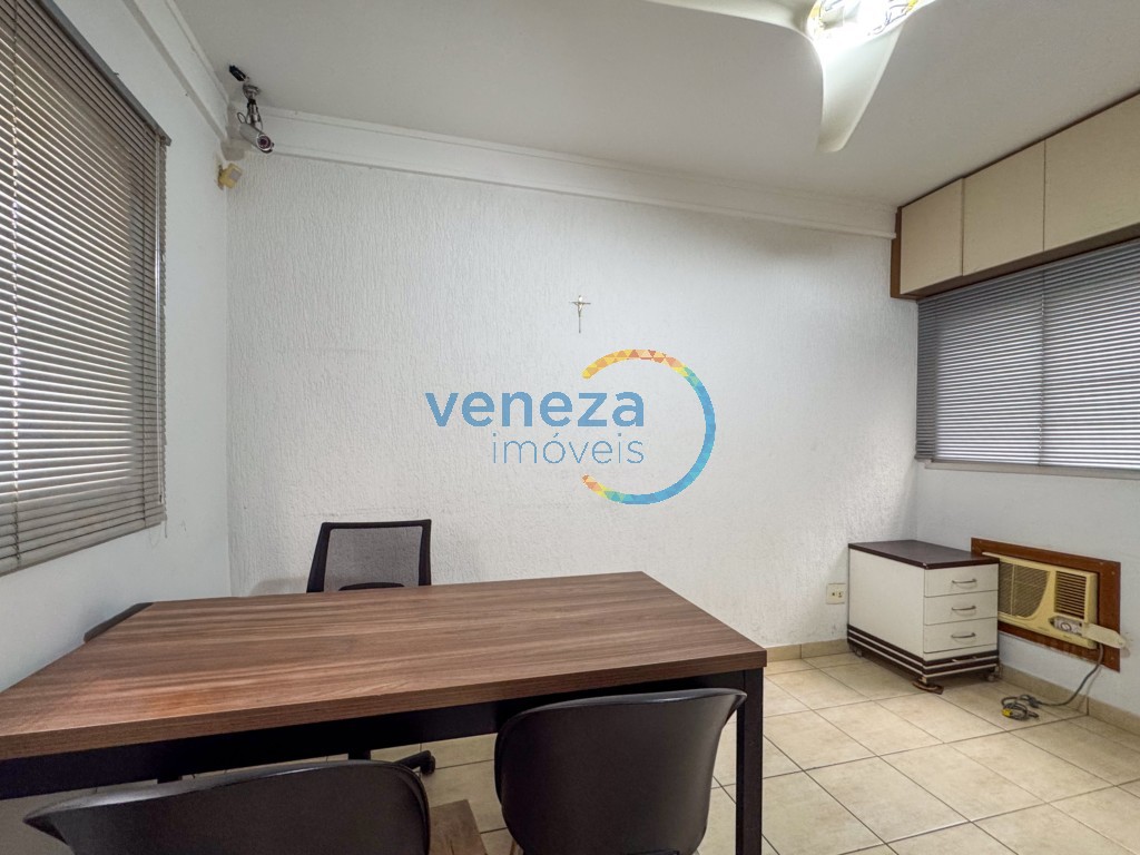 Prédio Comercial à venda no bairro Guanabara de Londrina com 141.79m<sup>2</sup> útil, 7 vagas de garagem