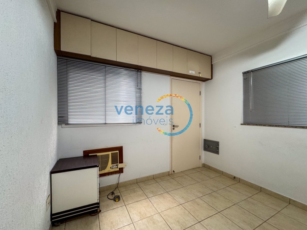 Prédio Comercial à venda no bairro Guanabara de Londrina com 141.79m<sup>2</sup> útil, 7 vagas de garagem