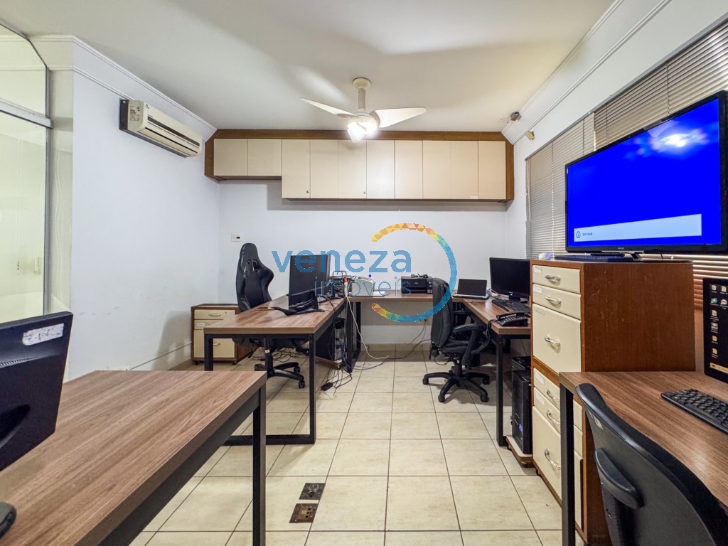 Prédio Comercial à venda no bairro Guanabara de Londrina com 141.79m<sup>2</sup> útil, 7 vagas de garagem