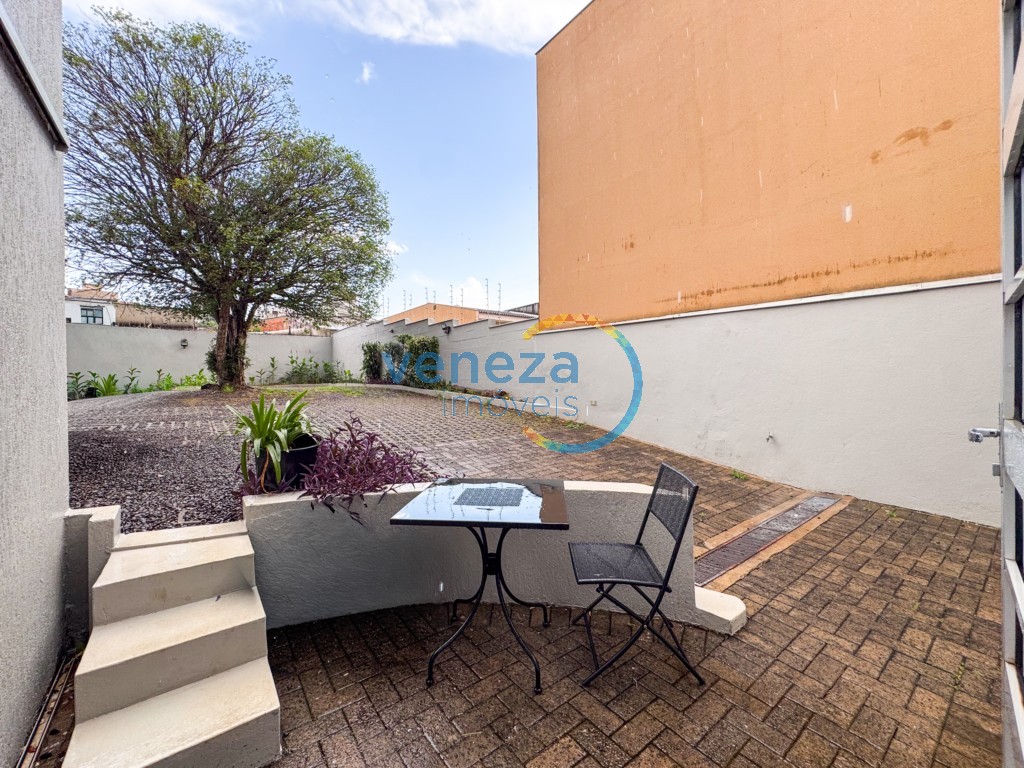 Prédio Comercial à venda no bairro Guanabara de Londrina com 141.79m<sup>2</sup> útil, 7 vagas de garagem