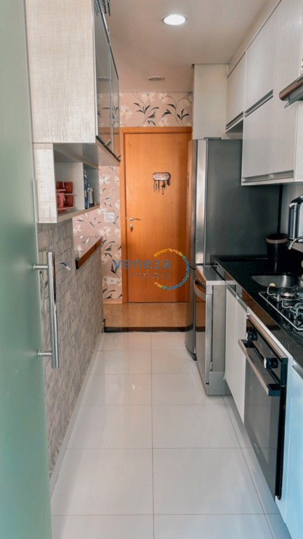 Apartamento à venda no bairro Gleba Palhano de Londrina com 64.67m<sup>2</sup> útil, 3 quartos, 1 vaga de garagem