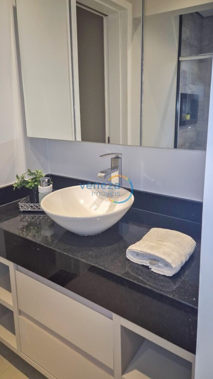 Casa Residencial à venda no bairro Gleba Palhano de Londrina com 206m<sup>2</sup> útil, 3 quartos, 2 vagas de garagem