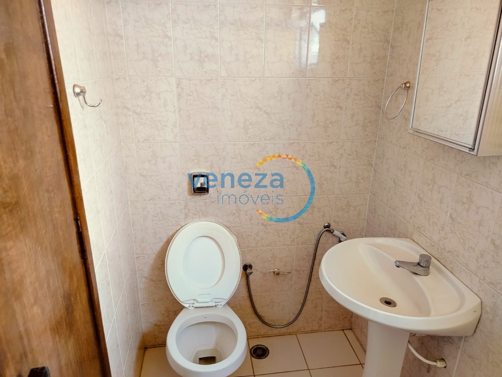 Apartamento para locação no bairro Ipiranga de Londrina com 37m<sup>2</sup> útil, 1 quarto, 1 vaga de garagem