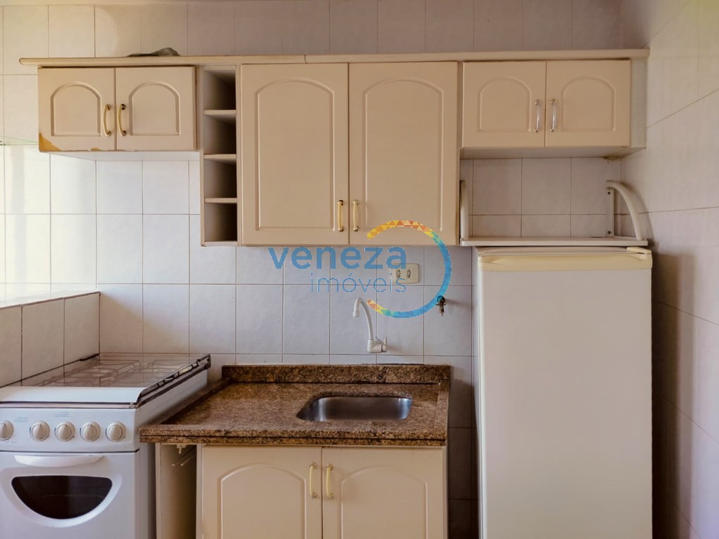Apartamento para locação no bairro Ipiranga de Londrina com 37m<sup>2</sup> útil, 1 quarto, 1 vaga de garagem