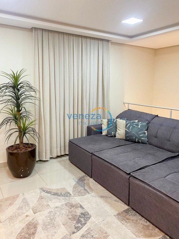 Apartamento à venda no bairro Sao Vicente de Londrina com 95m<sup>2</sup> útil, 2 quartos, 2 vagas de garagem