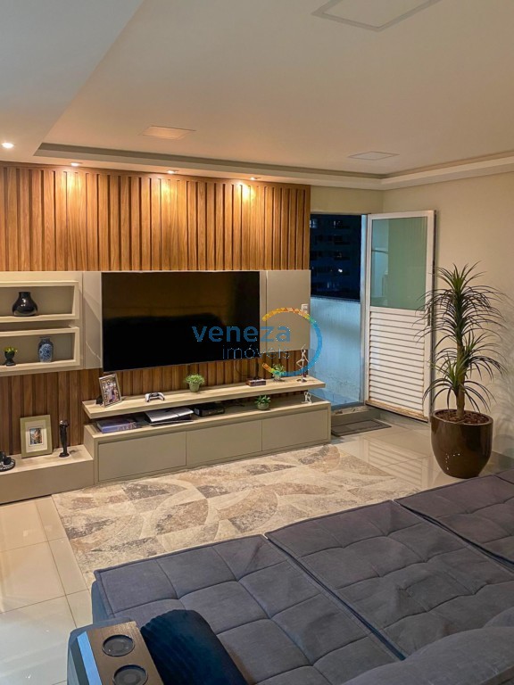 Apartamento à venda no bairro Sao Vicente de Londrina com 95m<sup>2</sup> útil, 2 quartos, 2 vagas de garagem