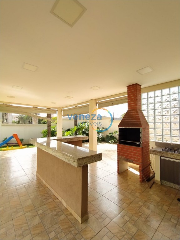 Apartamento à venda no bairro Sao Vicente de Londrina com 95m<sup>2</sup> útil, 2 quartos, 2 vagas de garagem