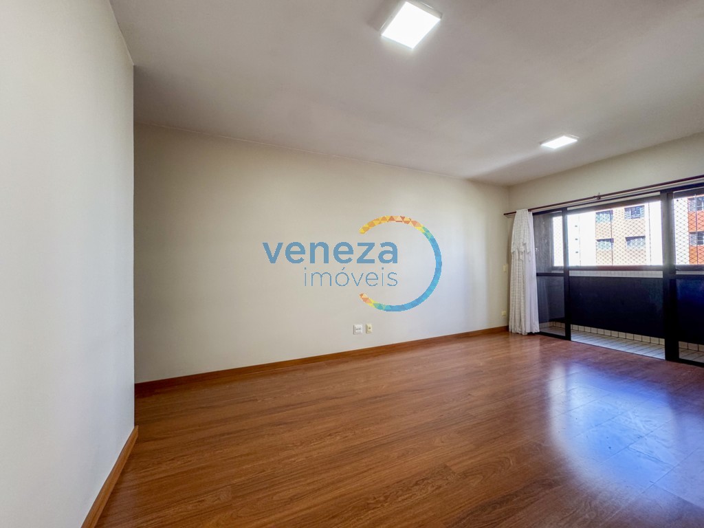 Apartamento à venda no bairro Centro de Londrina com 89.62m<sup>2</sup> útil, 3 quartos, 1 vaga de garagem
