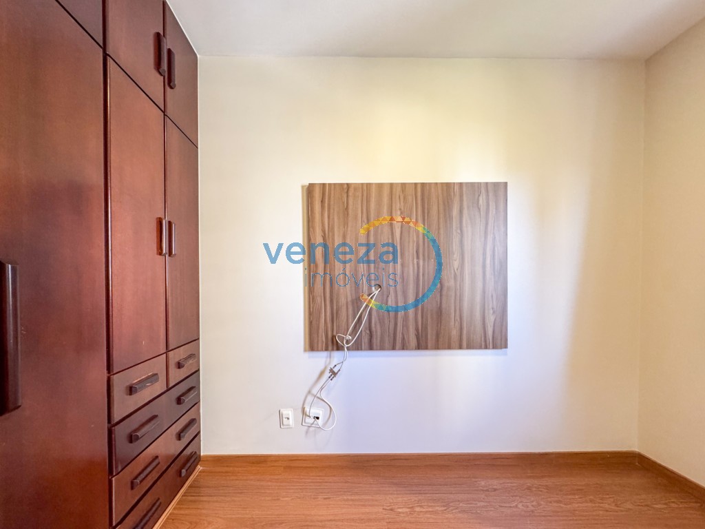 Apartamento à venda no bairro Centro de Londrina com 89.62m<sup>2</sup> útil, 3 quartos, 1 vaga de garagem