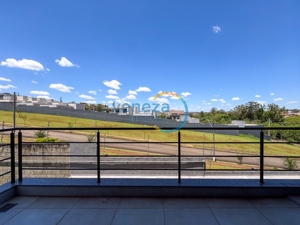 Casa Residencial para locação no bairro Parque Taua de Londrina com 190m<sup>2</sup> útil, 3 quartos, 1 vaga de garagem