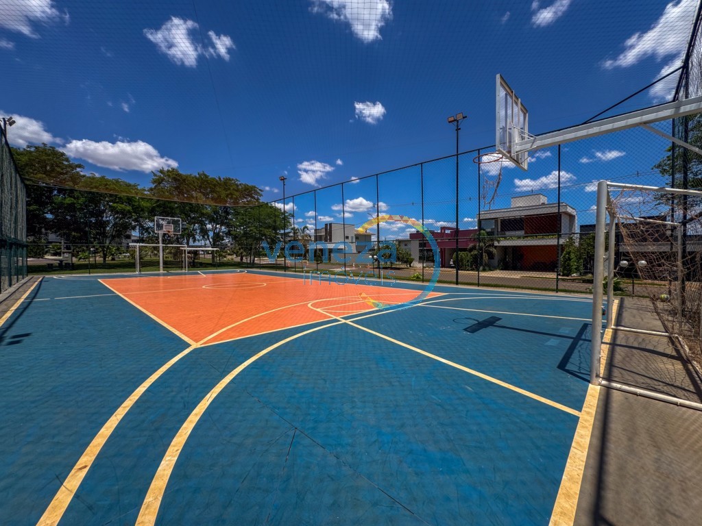 Casa Residencial para locação no bairro Parque Taua de Londrina com 190m<sup>2</sup> útil, 3 quartos, 1 vaga de garagem