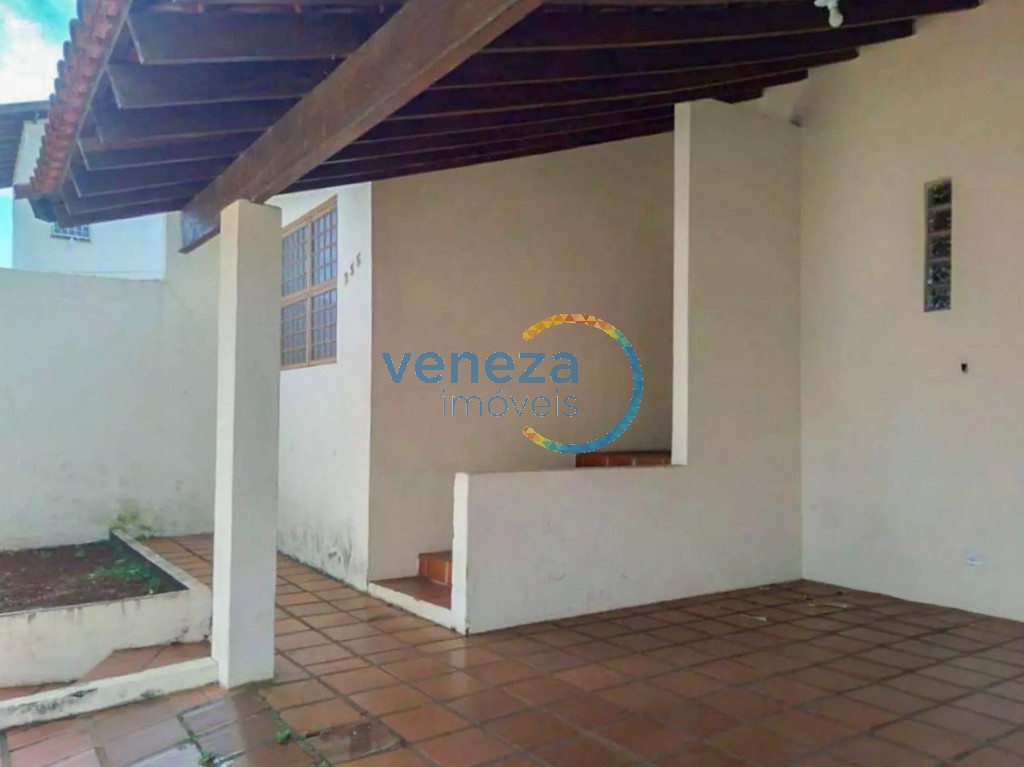 Casa Residencial à venda no bairro Maringa de Londrina com 148m<sup>2</sup> útil, 3 quartos, 1 vaga de garagem