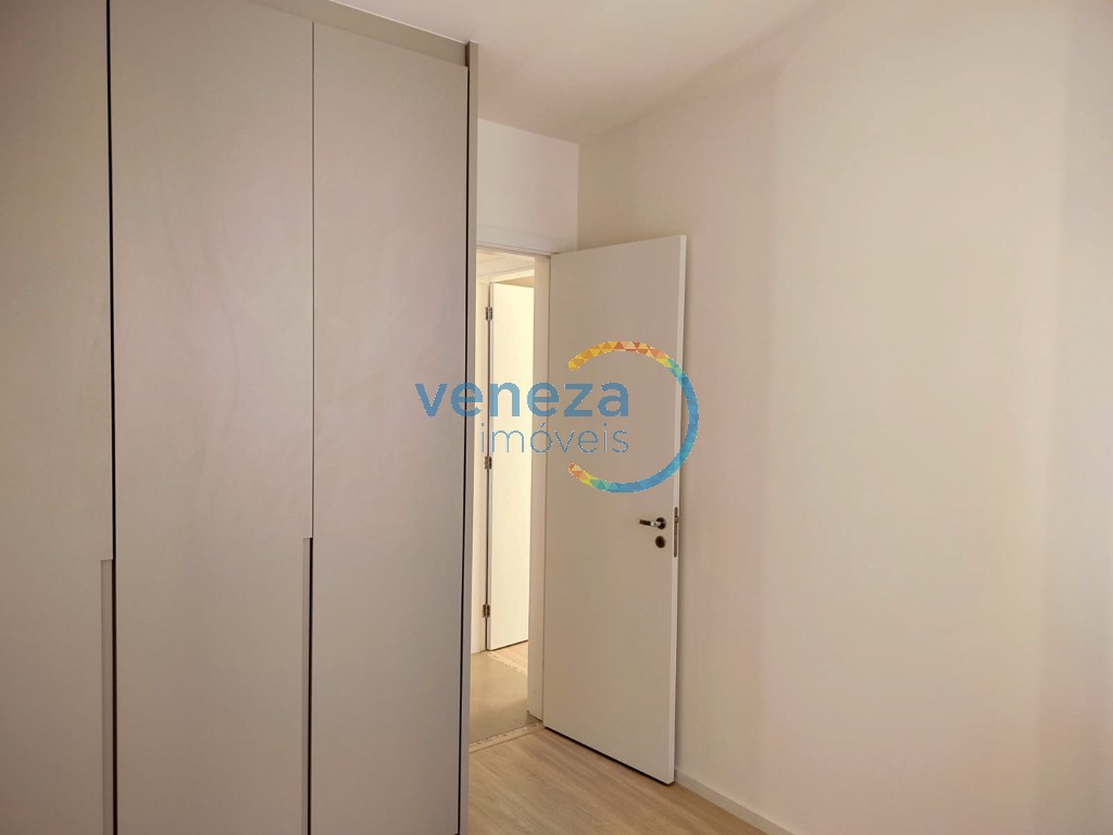 Apartamento para locação no bairro Gleba Palhano de Londrina com 104m<sup>2</sup> útil, 3 quartos, 2 vagas de garagem