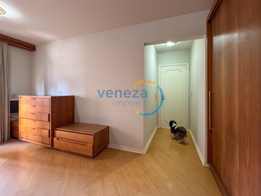 Apartamento para locação no bairro Centro de Londrina com 187m<sup>2</sup> útil, 4 quartos, 2 vagas de garagem
