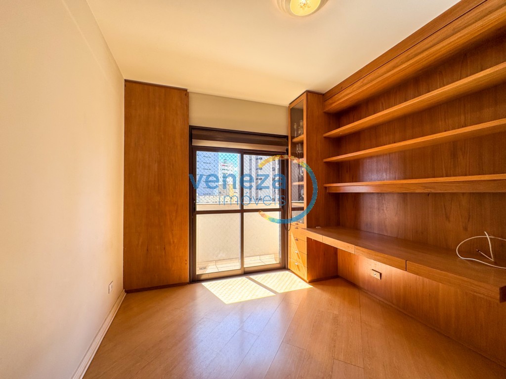 Apartamento para locação no bairro Centro de Londrina com 187m<sup>2</sup> útil, 4 quartos, 2 vagas de garagem