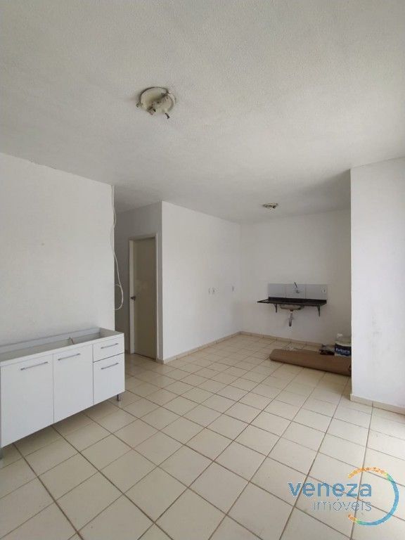 Casa Residencial para venda no Heimtal em Londrina com 47,98m² por R$ 210.000,00