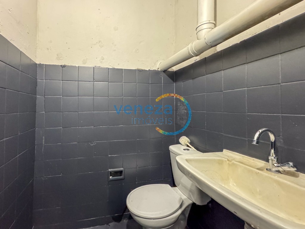 Salão-loja para locação no bairro Centro de Londrina com 150m<sup>2</sup> útil