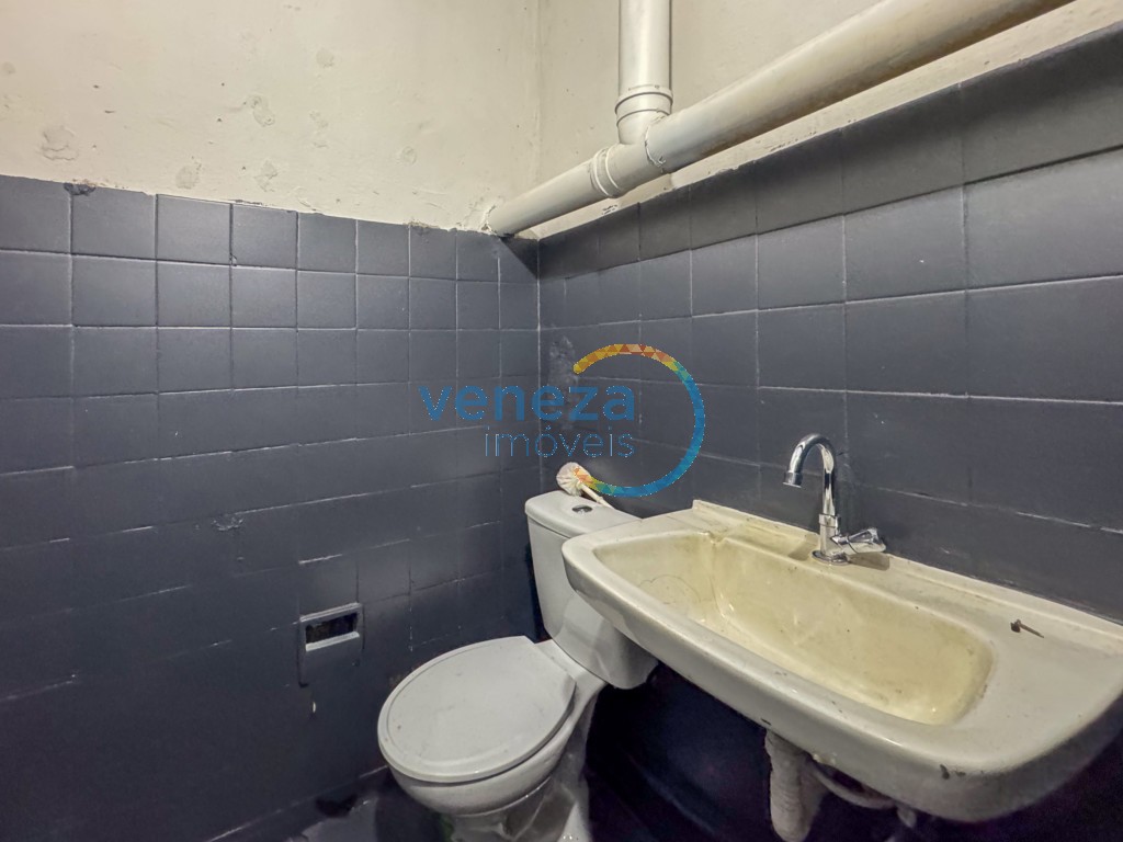 Salão-loja para locação no bairro Centro de Londrina com 150m<sup>2</sup> útil