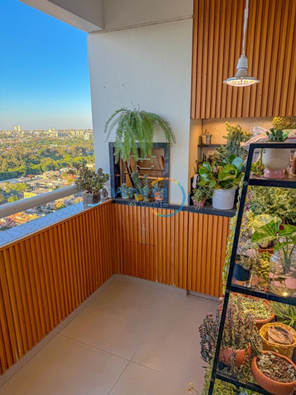 Apartamento à venda no bairro Aurora de Londrina com 75m<sup>2</sup> útil, 3 quartos, 1 vaga de garagem