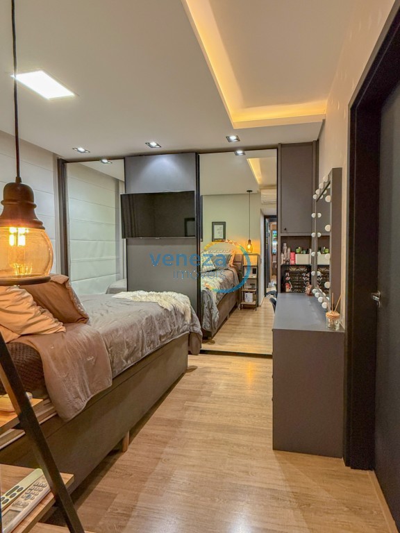 Apartamento à venda no bairro Aurora de Londrina com 75m<sup>2</sup> útil, 3 quartos, 1 vaga de garagem