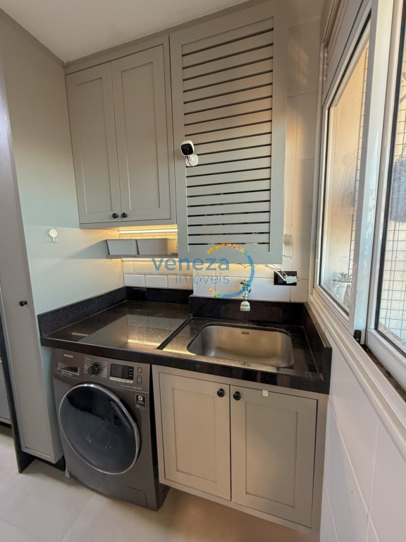 Apartamento à venda no bairro Aurora de Londrina com 75m<sup>2</sup> útil, 3 quartos, 1 vaga de garagem