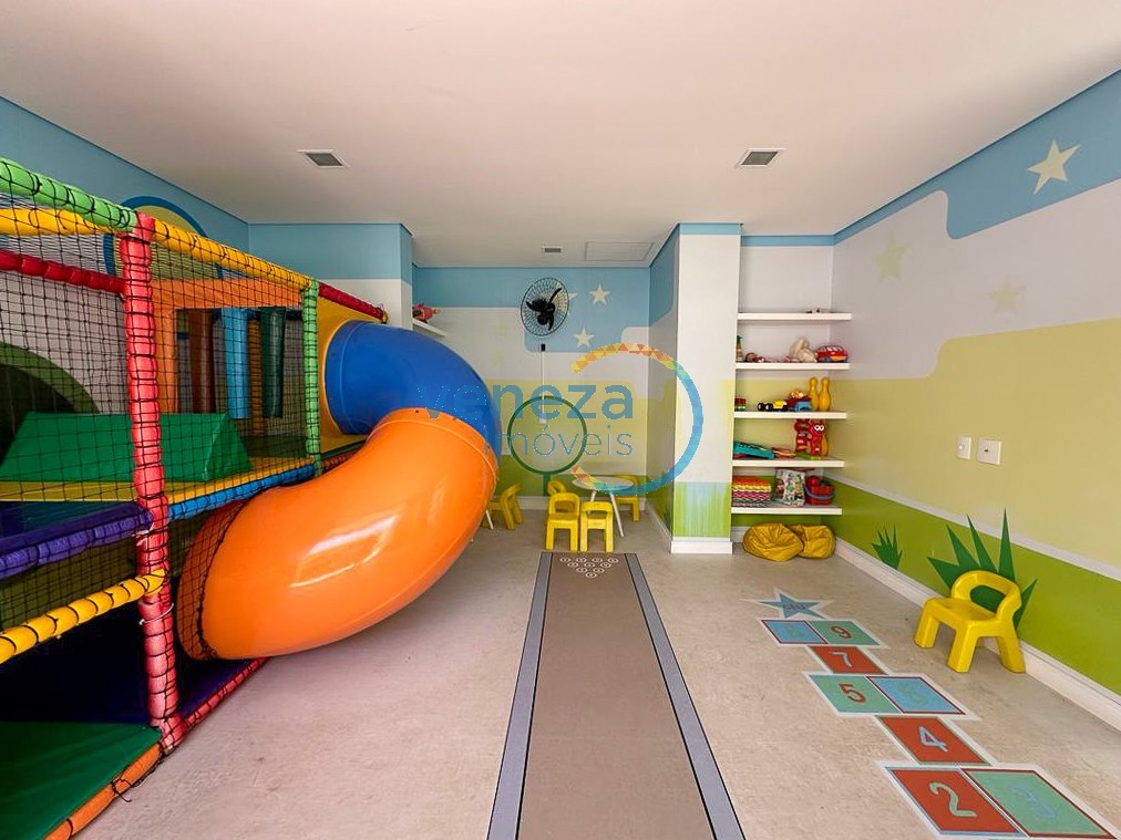 Apartamento à venda no bairro Aurora de Londrina com 75m<sup>2</sup> útil, 3 quartos, 1 vaga de garagem