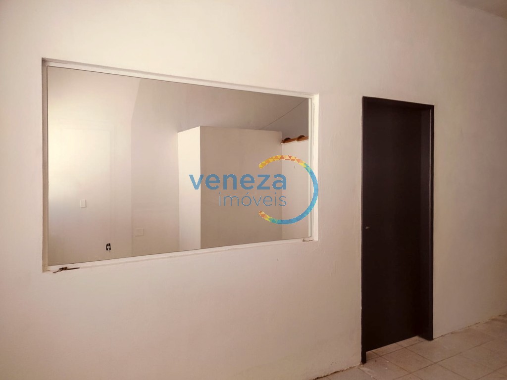 Casa Comercial para locação no bairro Yara de Londrina com 260m<sup>2</sup> útil, 4 vagas de garagem