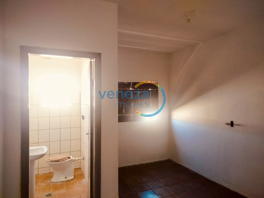 Casa Comercial para locação no bairro Yara de Londrina com 260m<sup>2</sup> útil, 4 vagas de garagem