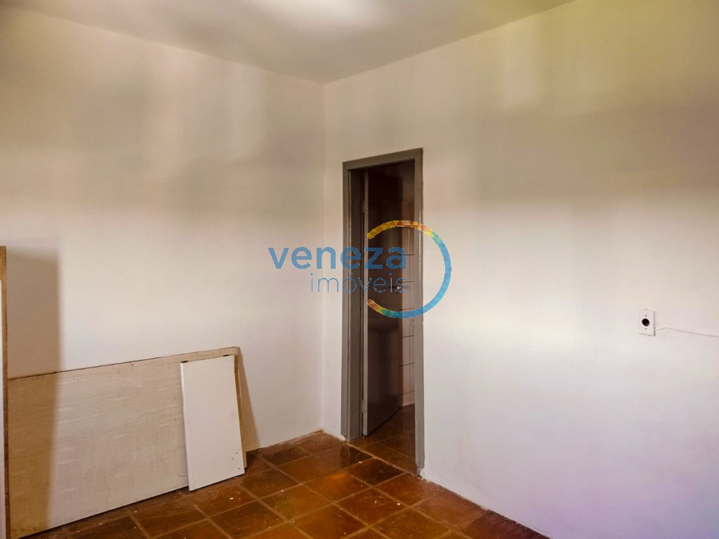 Casa Comercial para locação no bairro Yara de Londrina com 260m<sup>2</sup> útil, 4 vagas de garagem