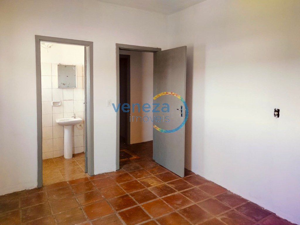 Casa Comercial para locação no bairro Yara de Londrina com 260m<sup>2</sup> útil, 4 vagas de garagem