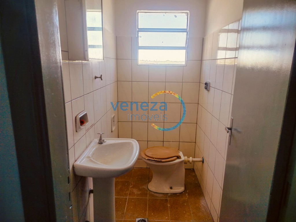 Casa Comercial para locação no bairro Yara de Londrina com 260m<sup>2</sup> útil, 4 vagas de garagem