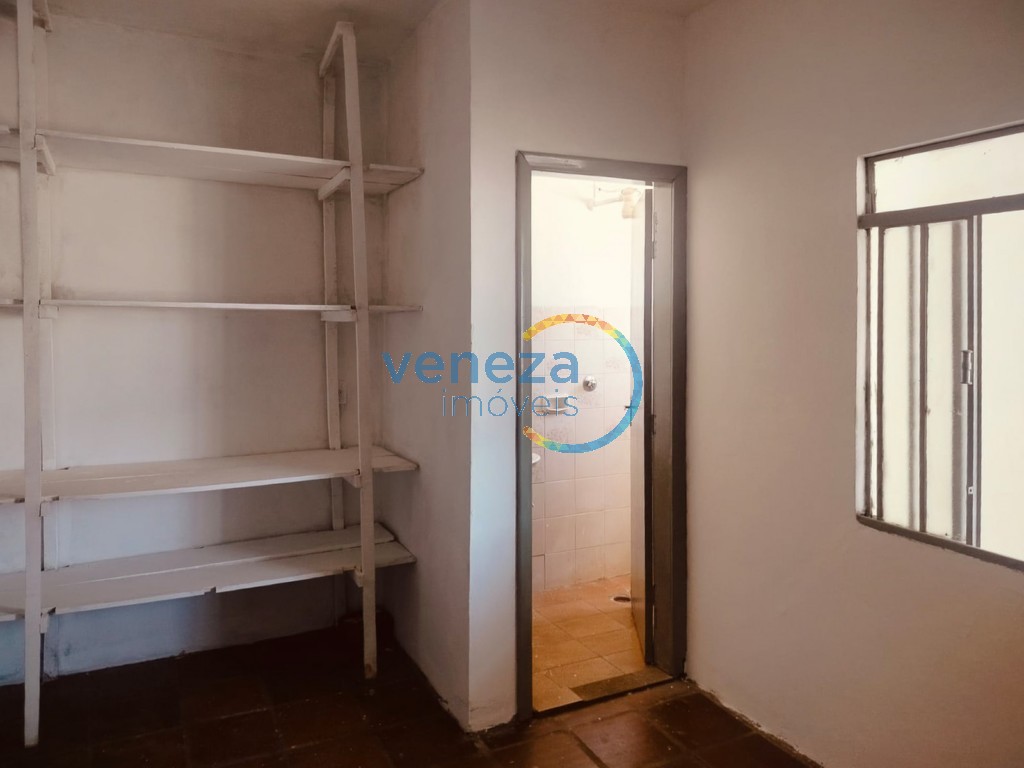 Casa Comercial para locação no bairro Yara de Londrina com 260m<sup>2</sup> útil, 4 vagas de garagem