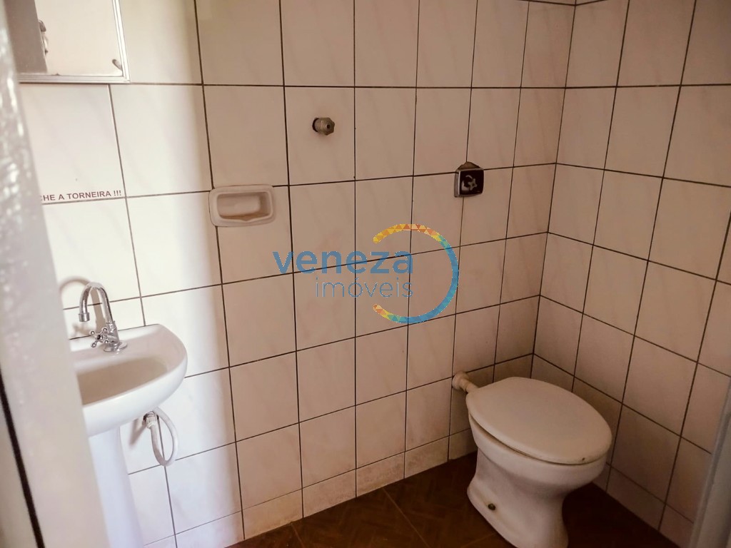 Casa Comercial para locação no bairro Yara de Londrina com 260m<sup>2</sup> útil, 4 vagas de garagem