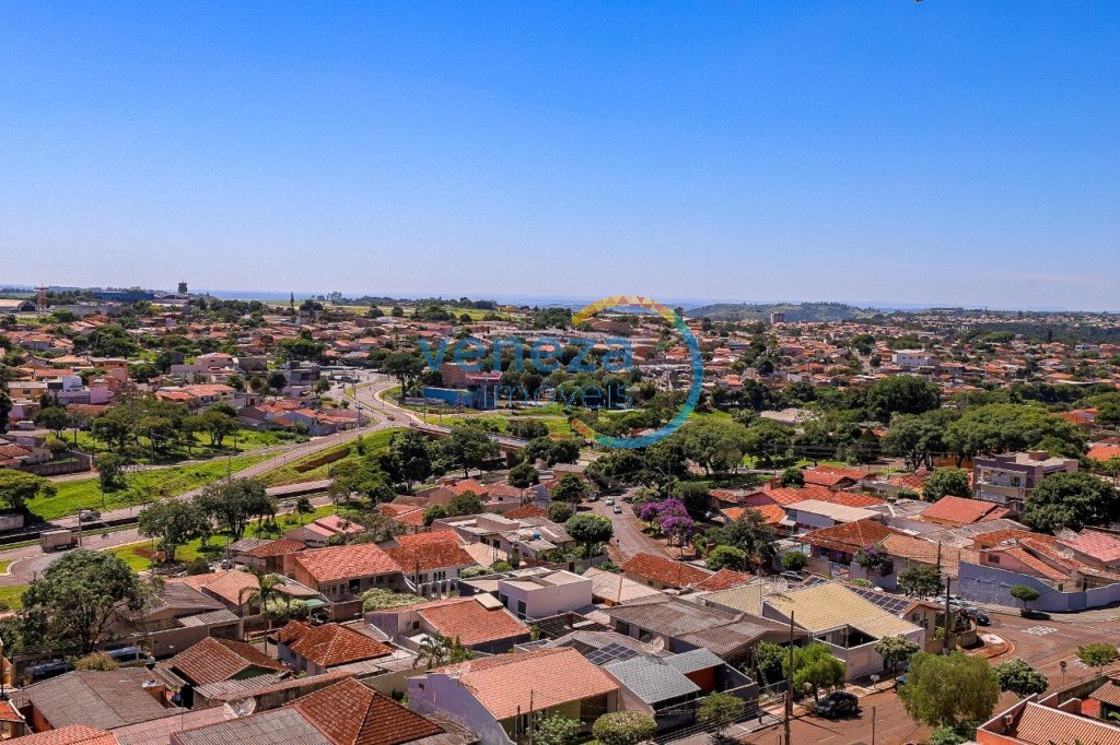 Apartamento à venda no bairro Brasil de Londrina com 65.85m<sup>2</sup> útil, 3 quartos, 2 vagas de garagem