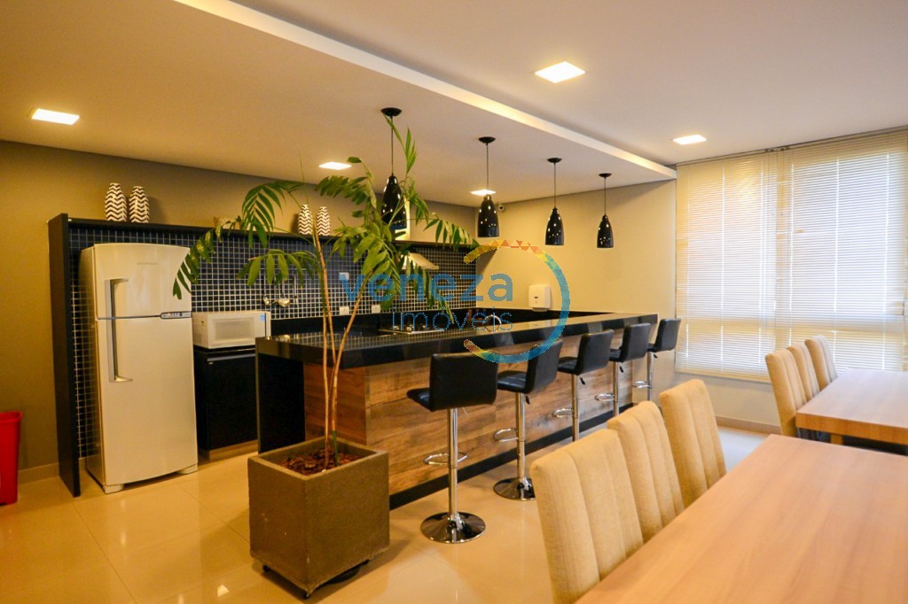 Apartamento à venda no bairro Brasil de Londrina com 65.85m<sup>2</sup> útil, 3 quartos, 2 vagas de garagem