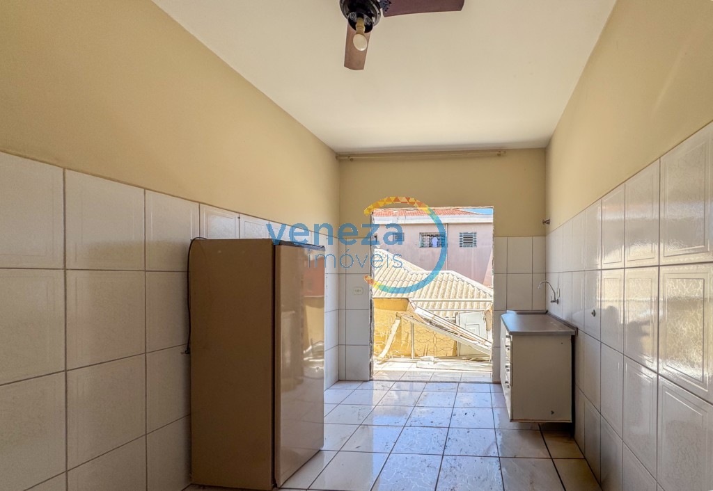 Apartamento para locacao no Centro em Londrina com 37m² por R$ 1.480,00