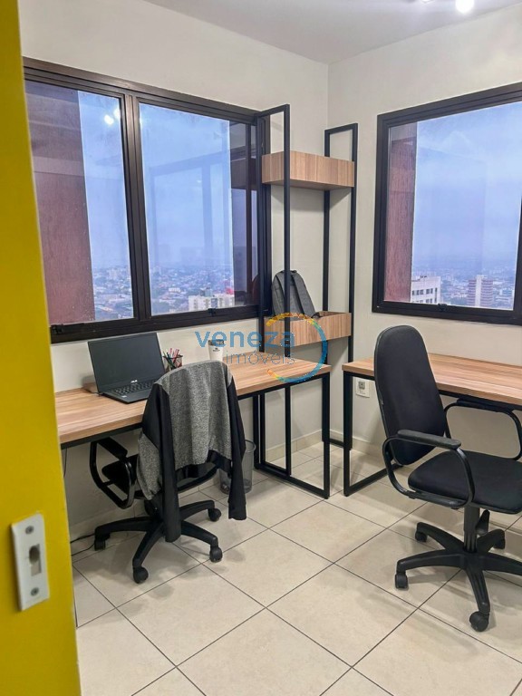 Sala para venda no Centro em Londrina com 60m² por R$ 175.000,00